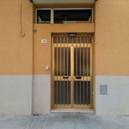 Affittacamere Gobetti Bologna Bagian luar foto