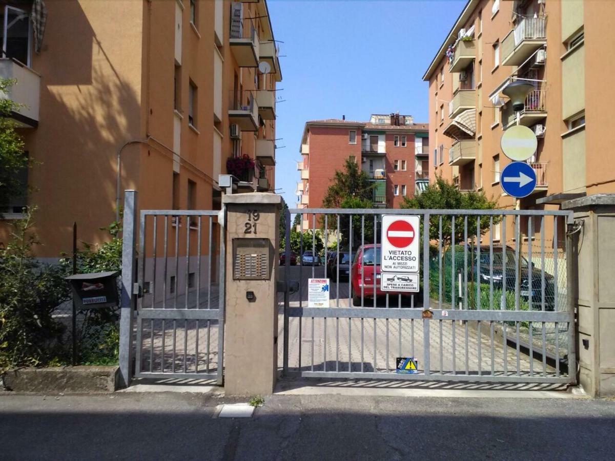 Affittacamere Gobetti Bologna Bagian luar foto